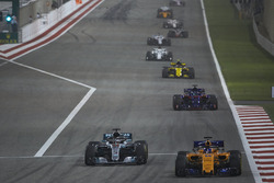Фернандо Алонсо, McLaren MCL33, Льюис Хэмилтон, Mercedes AMG F1 W09, Брендон Хартли, Toro Rosso STR1