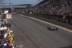 Damalı bayrak: Nigel Mansell, Williams FW14B