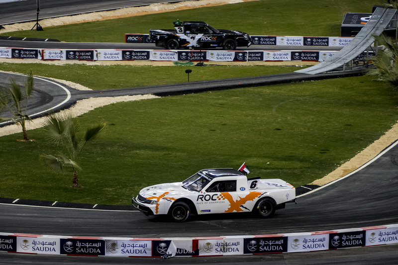 Khaled Al Qubaisi del Team UAE alla guida del Xtreme Pickup