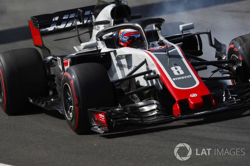 Romain Grosjean, Haas F1 Team VF-18, va al bloccaggio di una ruota in frenata