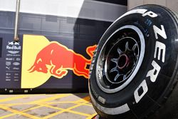 Un pneu Pirelli de Red Bull Racing