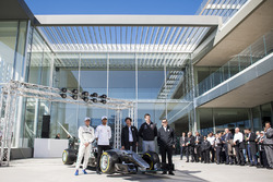 Lewis Hamilton, Mercedes-AMG F1, Valtteri Bottas, Mercedes-AMG F1, Toto Wolff, Direttore del Motorsport Mercedes AMG F1, Giuseppe D'Arrigo, Petronas