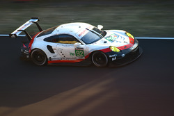 #92 Porsche GT Team Porsche 911 RSR: Michael Christensen, Kevin Estre, Dirk Werner crash