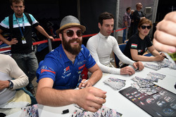 Sessione autografi, Stefano Comini, Comtoyou Racing, Audi RS3 LMS