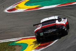 #91 Porsche Team Porsche 911 RSR: Richard Lietz, Frédéric Makowiecki