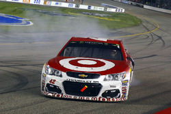 Race winner Kyle Larson, Chip Ganassi Racing Chevrolet