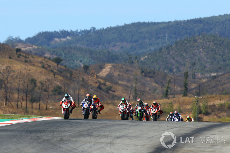 Leon Camier, MV Agusta al comando alla partenza
