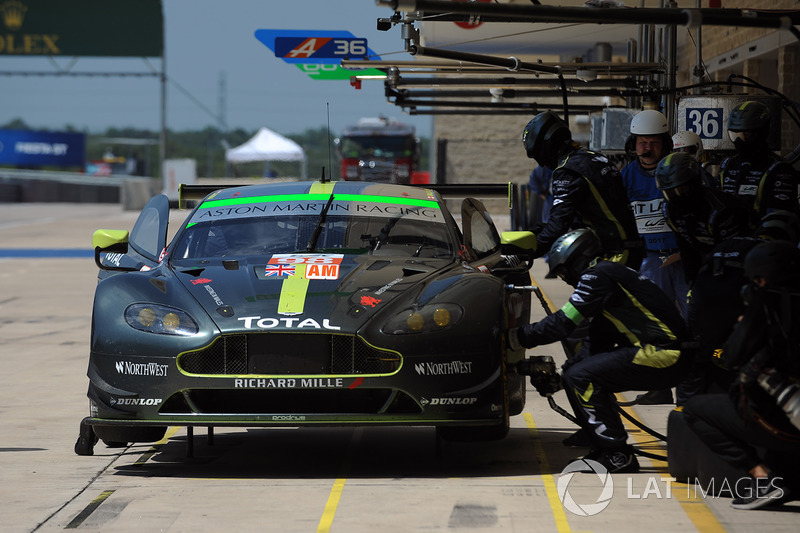 #98 Aston Martin Racing Aston Martin Vantage: Paul Dalla Lana, Pedro Lamy, Mathias Lauda