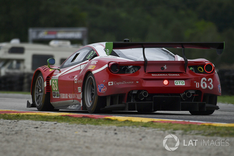 #63 Scuderia Corsa Ferrari 488 GT3: Christina Nielsen, Alessandro Balzan