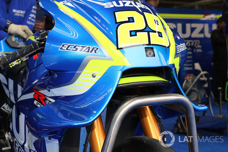 Andrea Iannone, Team Suzuki MotoGP fairing detail
