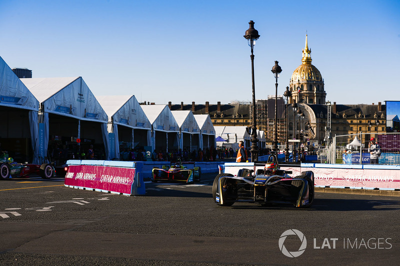 Esteban Gutierrez, Techeetah, delante de Daniel Abt, ABT Schaeffler Audi Sport