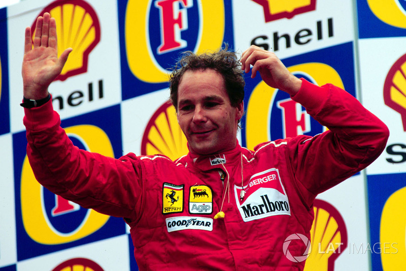 Podio: il terzo classificato Gerhard Berger, Ferrari