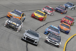 Kevin Harvick, Stewart-Haas Racing Ford Ryan Newman, Richard Childress Racing Chevrolet