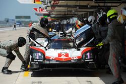 #2 Porsche LMP Team Porsche 919 Hybrid: Timo Bernhard, Earl Bamber, Brendon Hartley