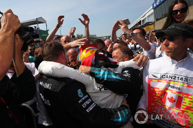 Race winner Lewis Hamilton, Mercedes AMG F1