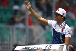 Lance Stroll, Williams, waves on the drivers' parade