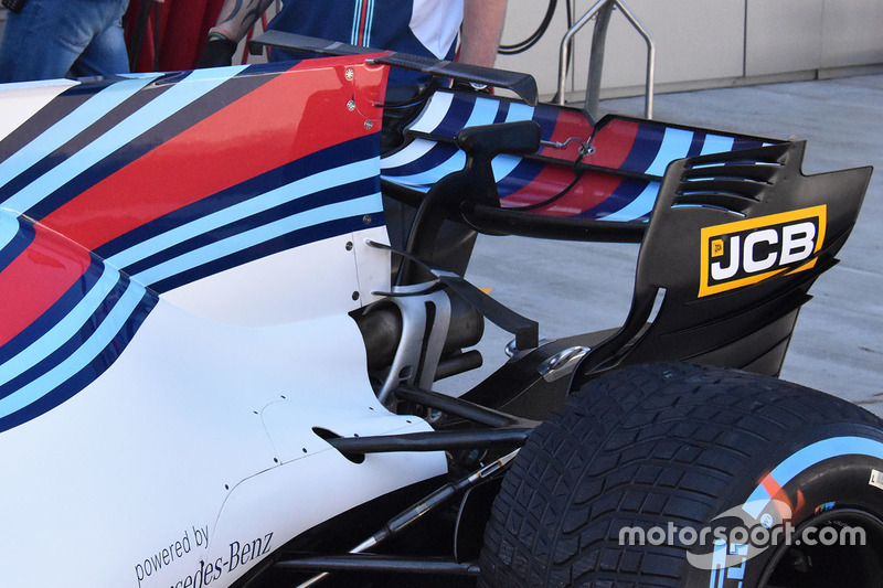 Williams FW40 T-