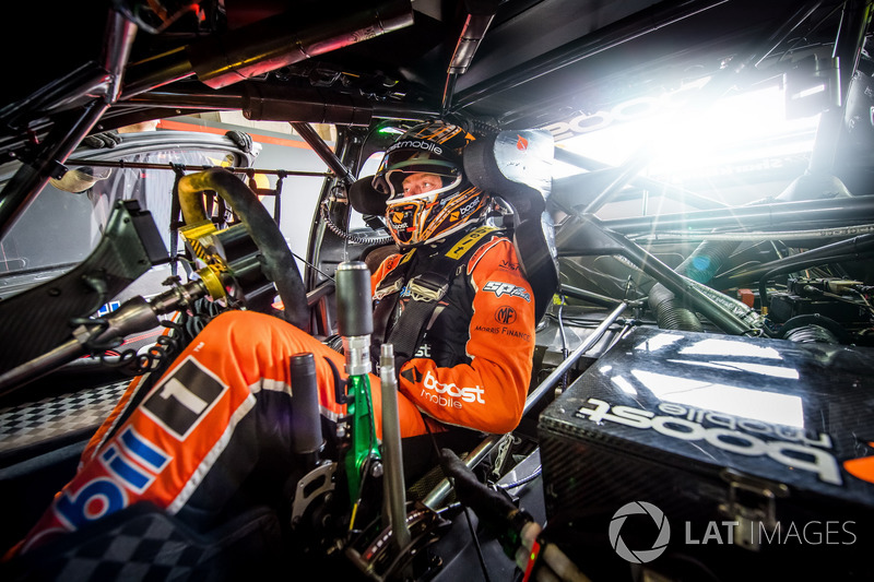 Джеймс Кортни, Walkinshaw Racing