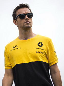 Jolyon Palmer, Renault Sport F1 Team walks the track