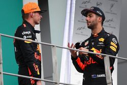 Гонщики Red Bull Racing Макс Ферстаппен и Даниэль Риккардо
