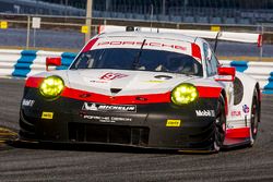 #911 Porsche Team North America Porsche 911 RSR: Patrick Pilet, Dirk Werner