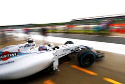  Paul di Resta exits his pit garage