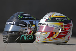 Les casques de Nico Rosberg, Mercedes AMG F1, Lewis Hamilton, Mercedes AMG F1