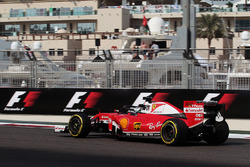 Sebastian Vettel, Ferrari SF16-H with a Halo cockpit cover