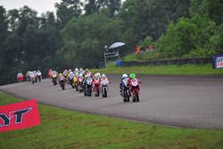 Gerry Salim memimpin Race 1 Asia Production 250cc