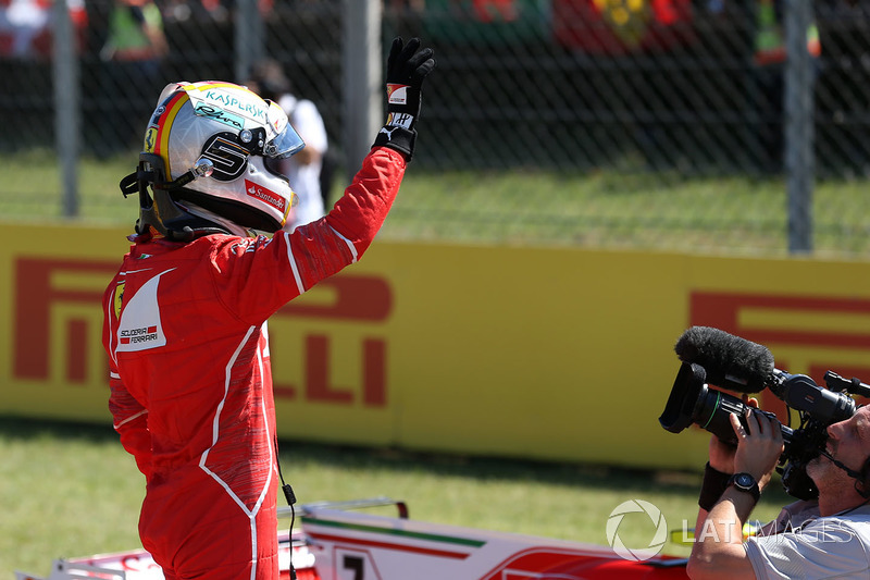 Ganador de la pole Sebastian Vettel, Ferrari