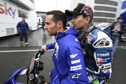 Jorge Lorenzo, Yamaha Factory Racing, sur un scooter