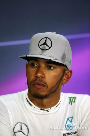 Conferencia de prensa: segundo lugar Lewis Hamilton, Mercedes AMG F1