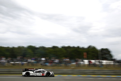 #2 Porsche Team Porsche 919 Hybrid: Romain Dumas, Neel Jani, Marc Lieb
