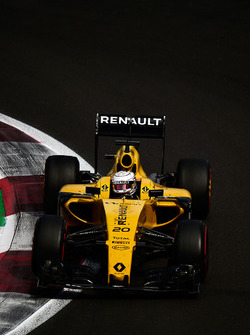 Kevin Magnussen, Renault Sport F1 Team RS16