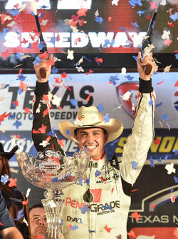 Race winner Graham Rahal, Rahal Letterman Lanigan Racing Honda