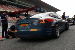 El Tesla Model S P85+ en Montmeló