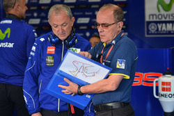 Discussions entre un ingénieur Yamaha et un ingénieur Michelin
