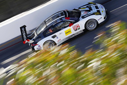 #912 Porsche Team North America Porsche 911 RSR : Earl Bamber, Frédéric Makowiecki