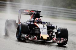Daniil Kvyat, Scuderia Toro Rosso STR11