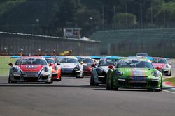 Sta per iniziare Gara 2 della Carrera Cup Italia