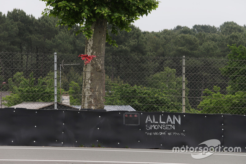Hommage à Allan Simonsen