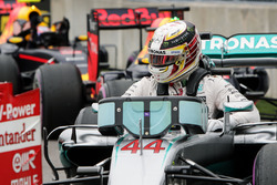 Pole sitter Lewis Hamilton, Mercedes AMG F1 W07 Hybrid in qualifying parc ferme