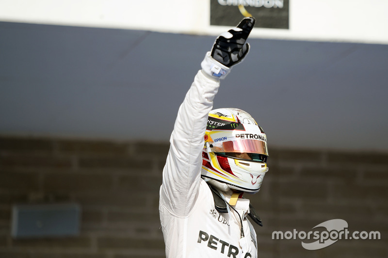 Race winner Lewis Hamilton, Mercedes AMG F1 celebrates in parc ferme