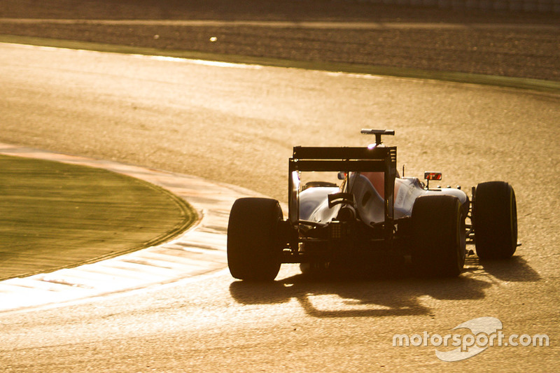 3. Rio Haryanto, Manor Racing MRT05
