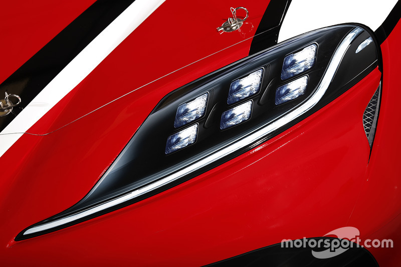 Автомобиль Toyota Supra 2019 года для чемпионата NASCAR Xfinity