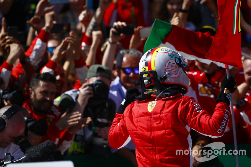 Sebastian Vettel, Ferrari, festeggia nel parco chiuso