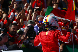 Sebastian Vettel, Ferrari, festeggia nel parco chiuso