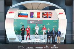 Podio: il vincitore della gara Anthoine Hubert, ART Grand Prix, il secondo classificato Nikita Mazepin, ART Grand Prix, il terzo classificato Callum Ilott, ART Grand Prix