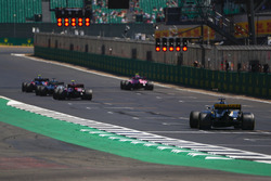 Pierre Gasly, Toro Rosso STR13, Esteban Ocon, Force India VJM11, Lewis Hamilton, Mercedes AMG F1 W09, Charles Leclerc, Sauber C37, y Nico Hulkenberg, Renault Sport F1 Team R.S. 18, alineación para la práctica de salida