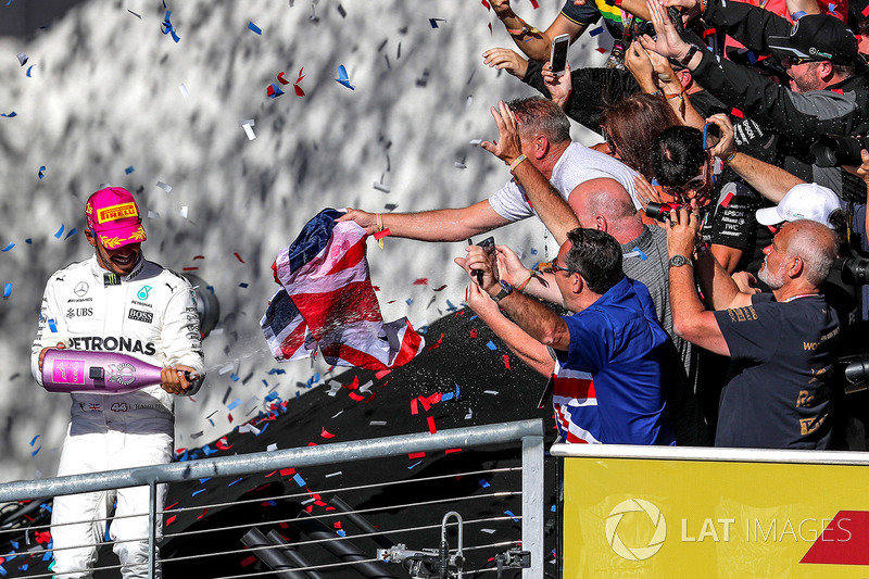 Ganador, Lewis Hamilton, Mercedes AMG F1 celebra